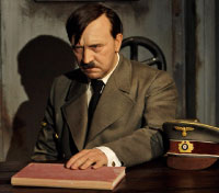 هيتلر بالشمع في متحف مدام توسو ــ برلين