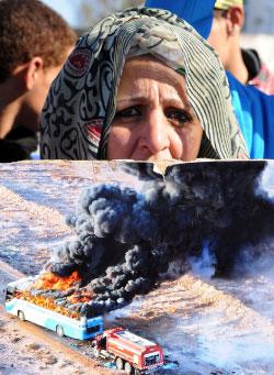 من الاحتجاجات على هدم مخيم للاجئين الصحراوين (فاضل سنا ــ  أ ف ب)  