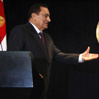 مبارك في شرم الشيخ (أرشيف - رويترز)