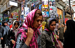 بازار شمالي طهران، كما بدا عشية الانتخابات الرئاسية أمس (كارمن جبريلي - أ ب)