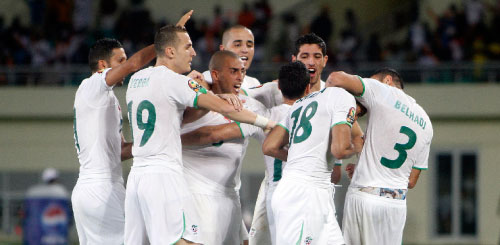فرحة الجزائريّين بالتأهّل إلى نصف النهائي (داركو بانديتش ــ أ ب)