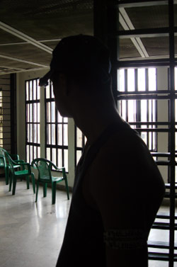 أحد الموقوفين داخل جناح الأحداث في سجن رومية (حسن علّيق)
