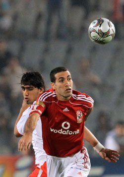 لاعب الأهلي محمد أبو تريكة
