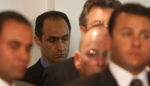 جمال مبارك، الثاني من اليسار (ارشيف ــ عمر دالش - رويترز )