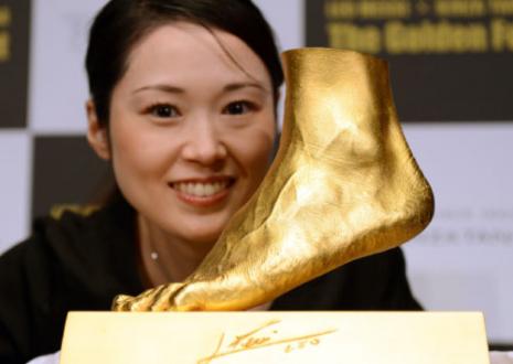 «القدم الذهبية» لميسي ابتكار ياباني (توشيفومي كيتامورا ــ أ ف ب) 