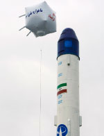 مجسّم لصاروخ «سفير» الإيراني (كارين فيروز ـــ رويترز)