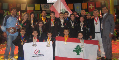 البعثة اللبنانية مع الميداليات