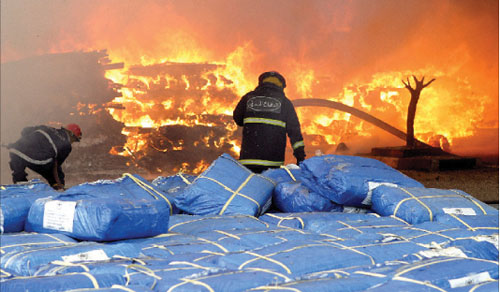 حريق في مستودعات للأغاثه الدولية (مروان طحطح)
