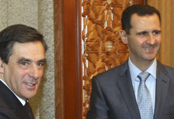 الأسد مستقبلاً فيّون في دمشق أمس (خالد الحريري ـــ رويترز)
