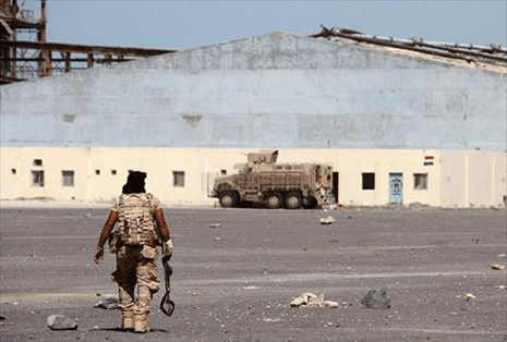 العدوان السعودي المستمر على اليمن بدأ في 26 آذار/مارس 2015 (صالح العبيدي – أ ف ب)